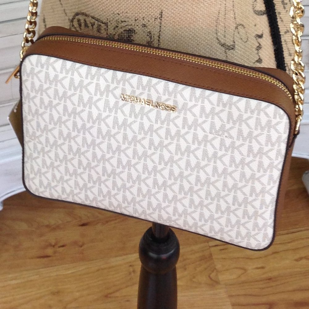 Michael Kors Jet Set Crossbody